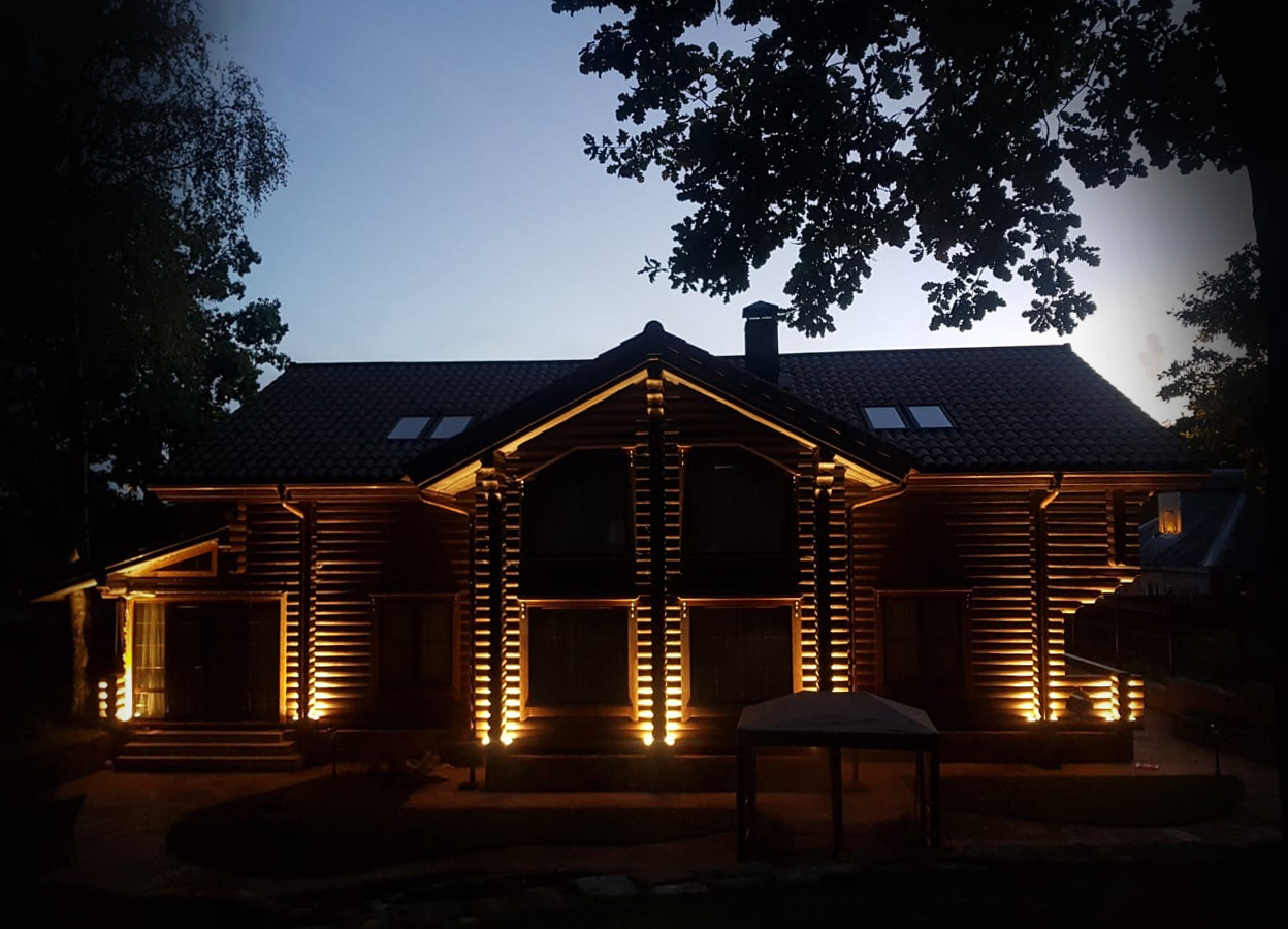 Подсветка деревянных домов