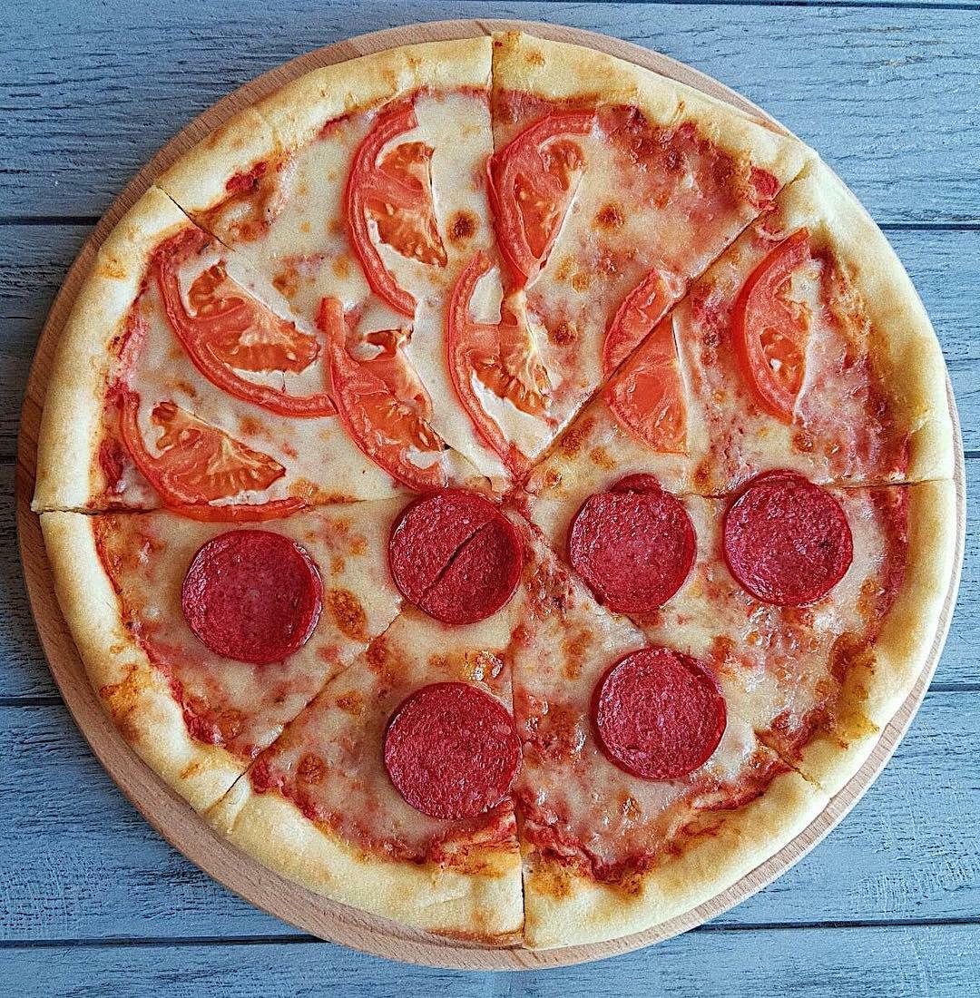 я здесь для обучения мне нужна половина из четырех пицц пепперони хорошая пицца отличная пицца фото 15