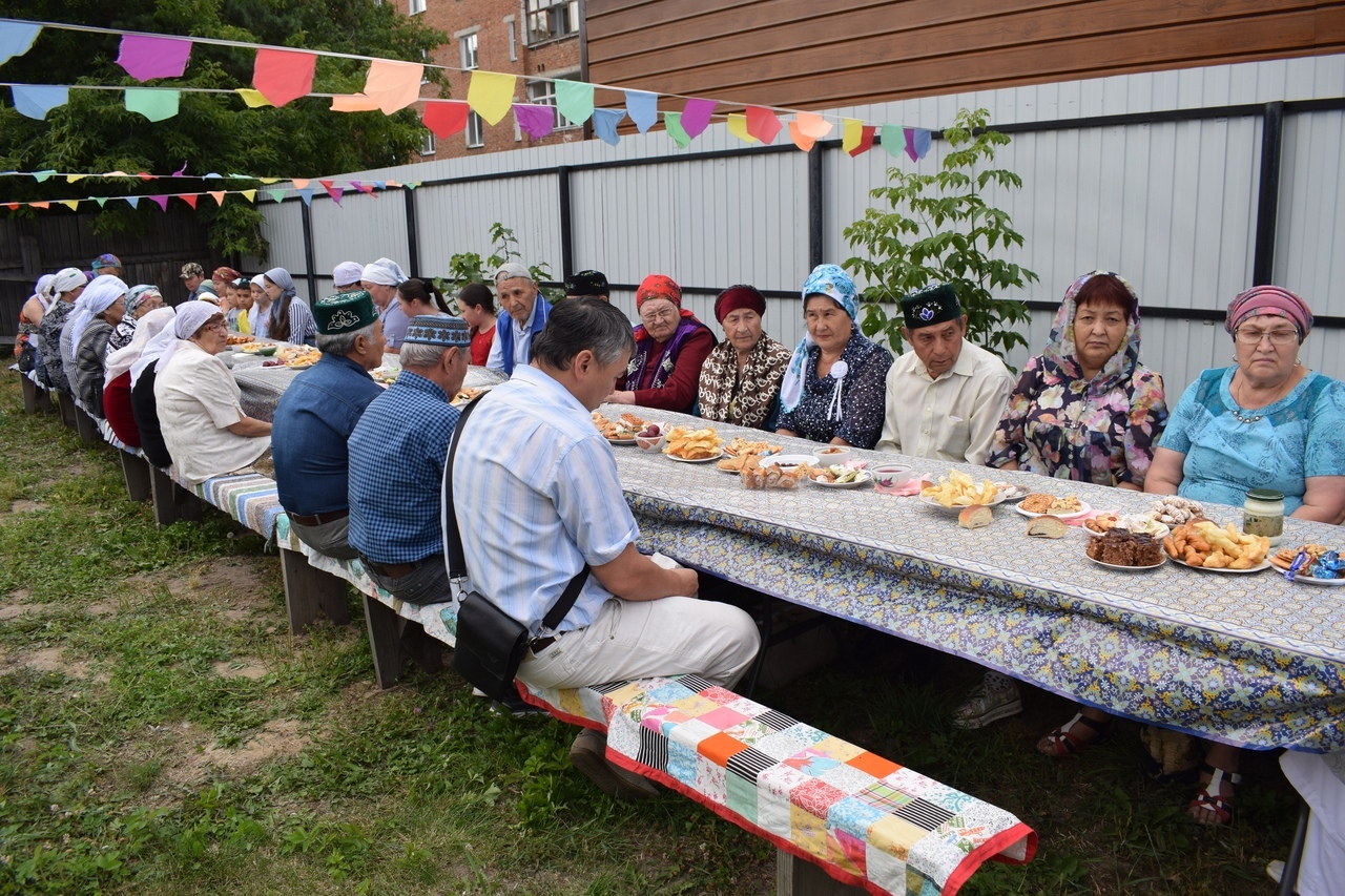 Курбан байрам праздничный стол