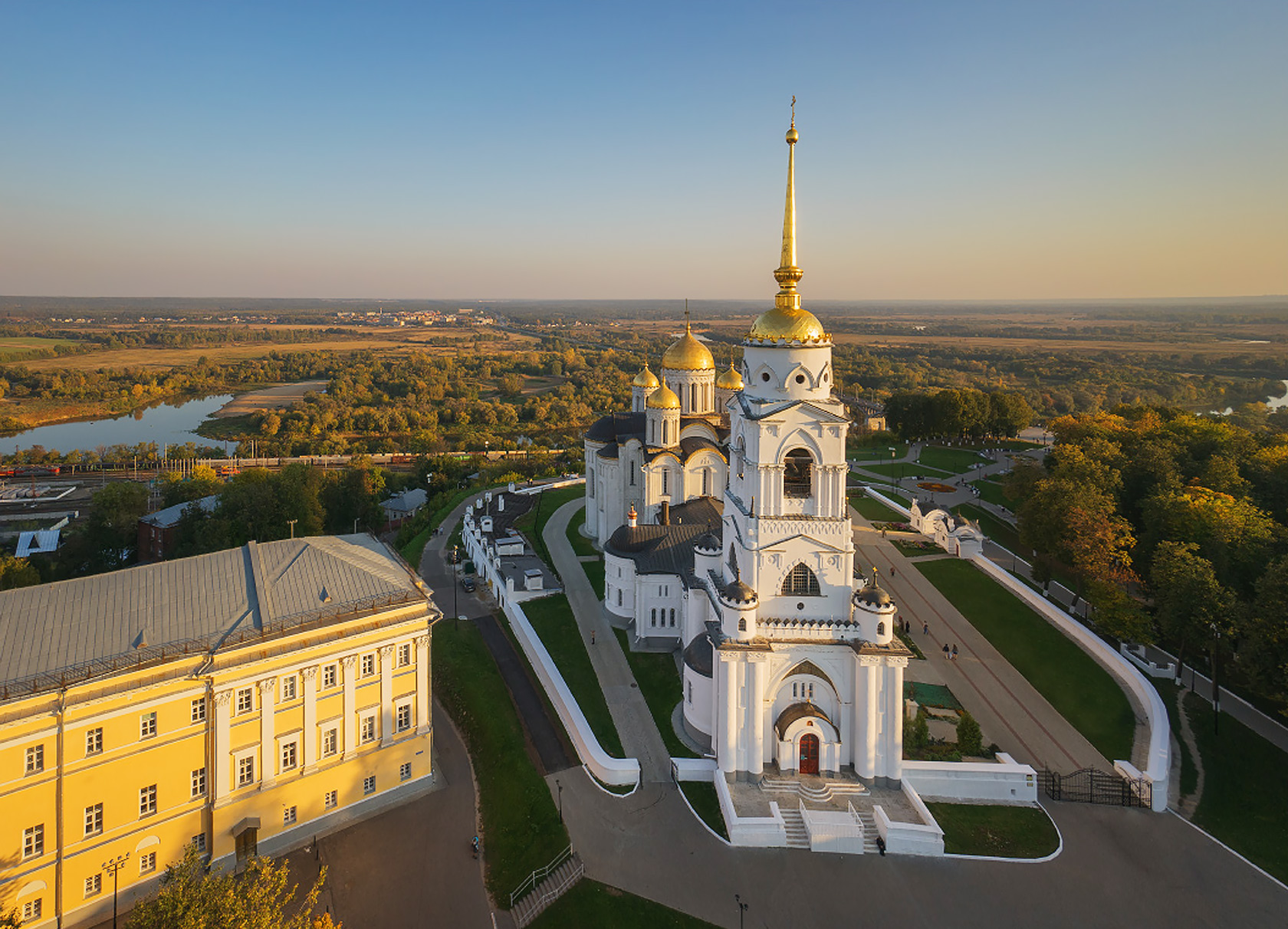 Успенский собор во Владимире вид сверху