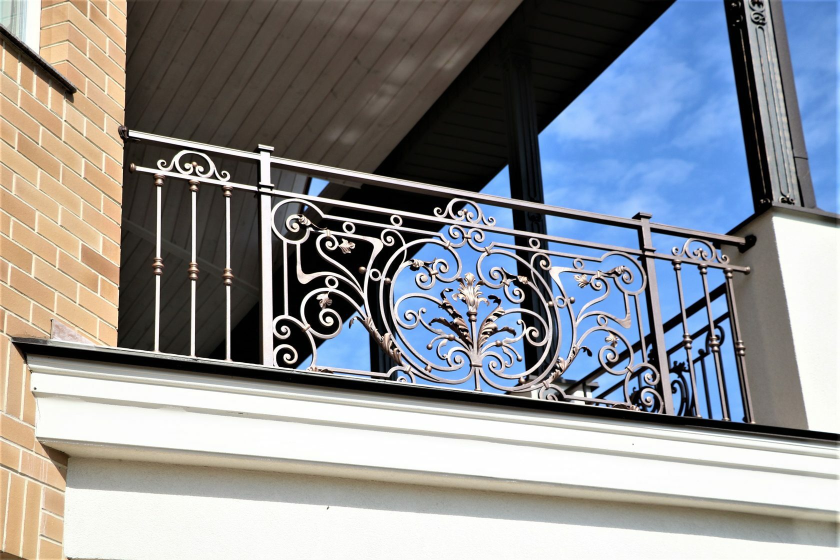Красивые ковки на балконе