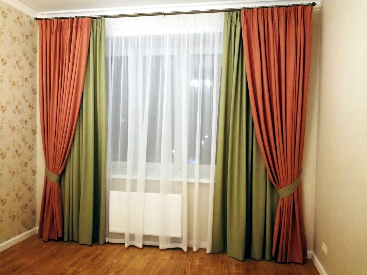 Двойные шторы зеленые