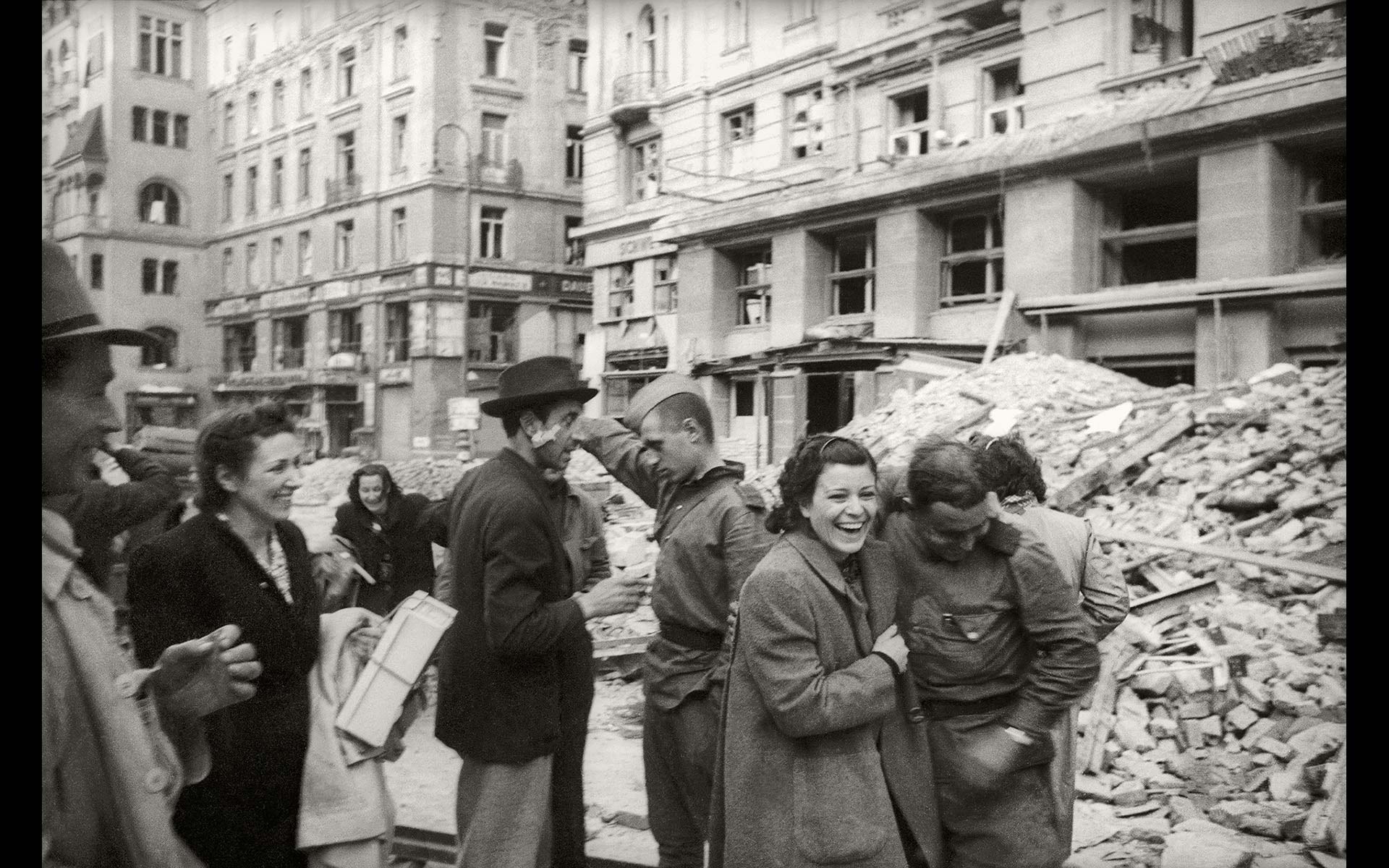 Советские солдаты в Вене 1945