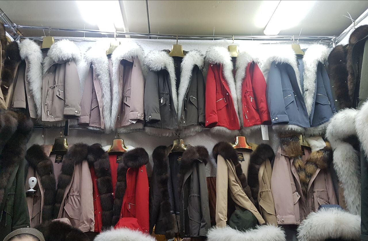 Куртки женские на рынке Южные ворота