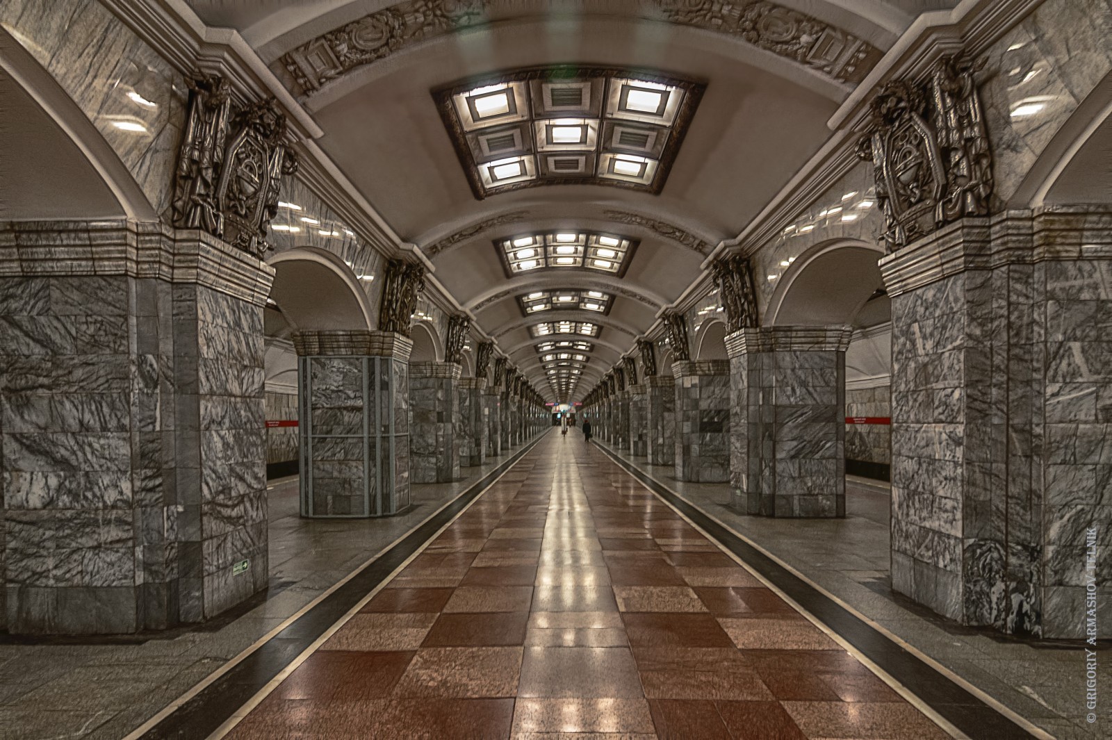 Станция метро Кировский завод Санкт-Петербург