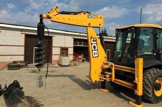Аренда ямобура JCB