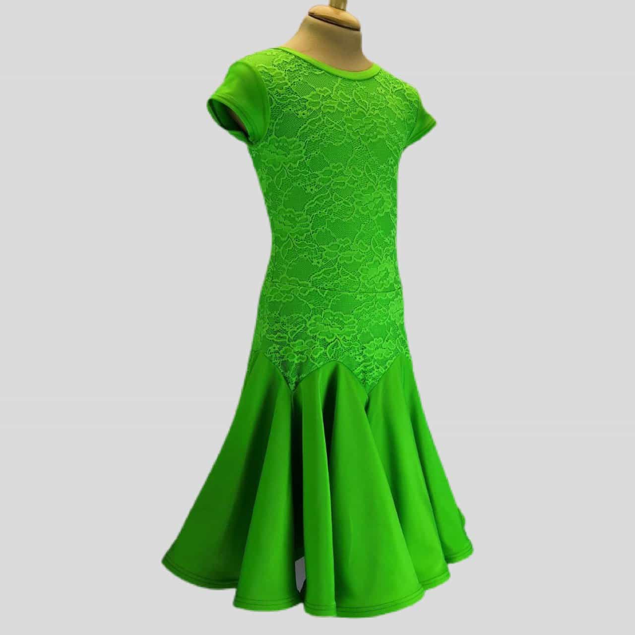 Зеленое рейтинговое платье