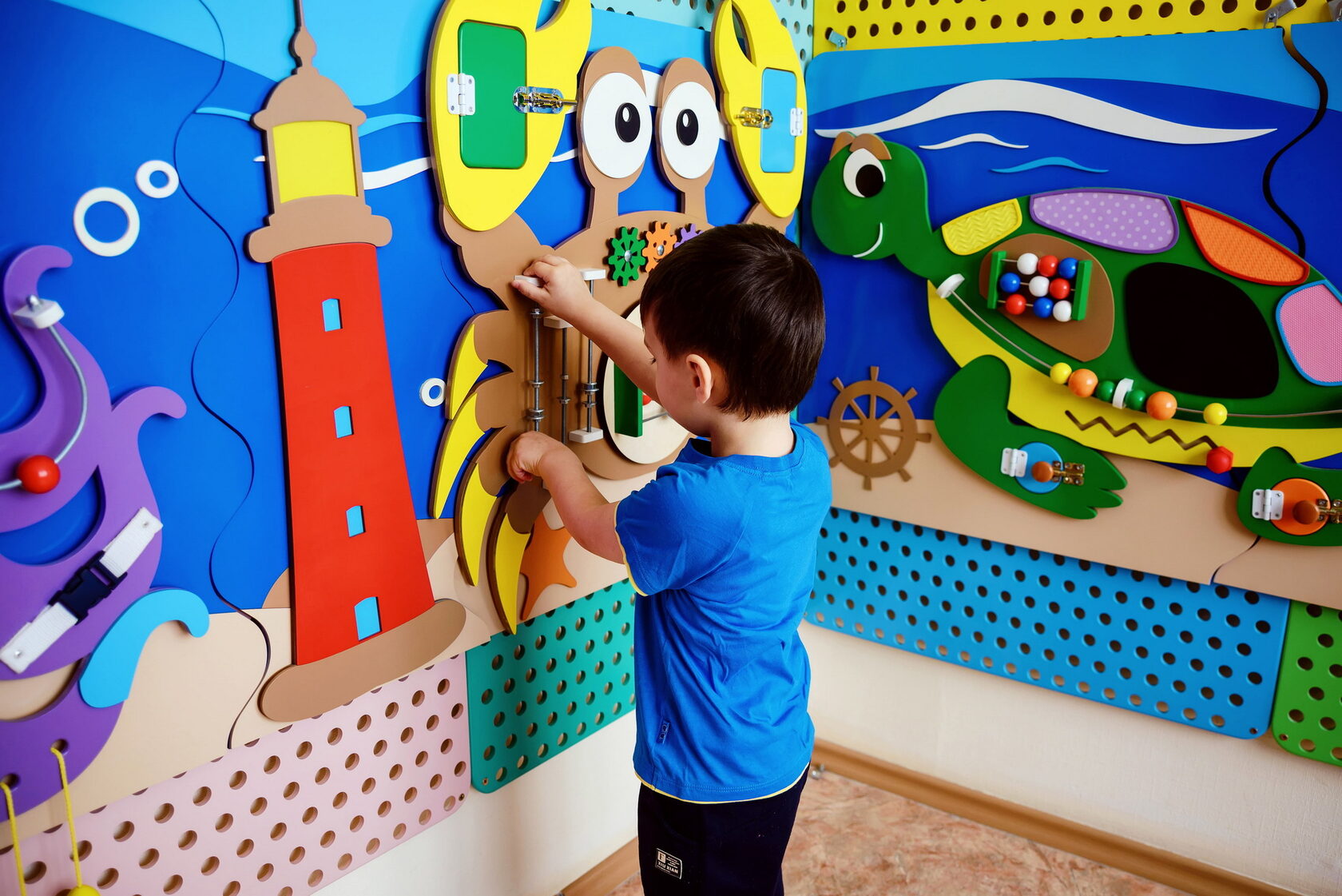 Развивающая Стена В Детском Саду
