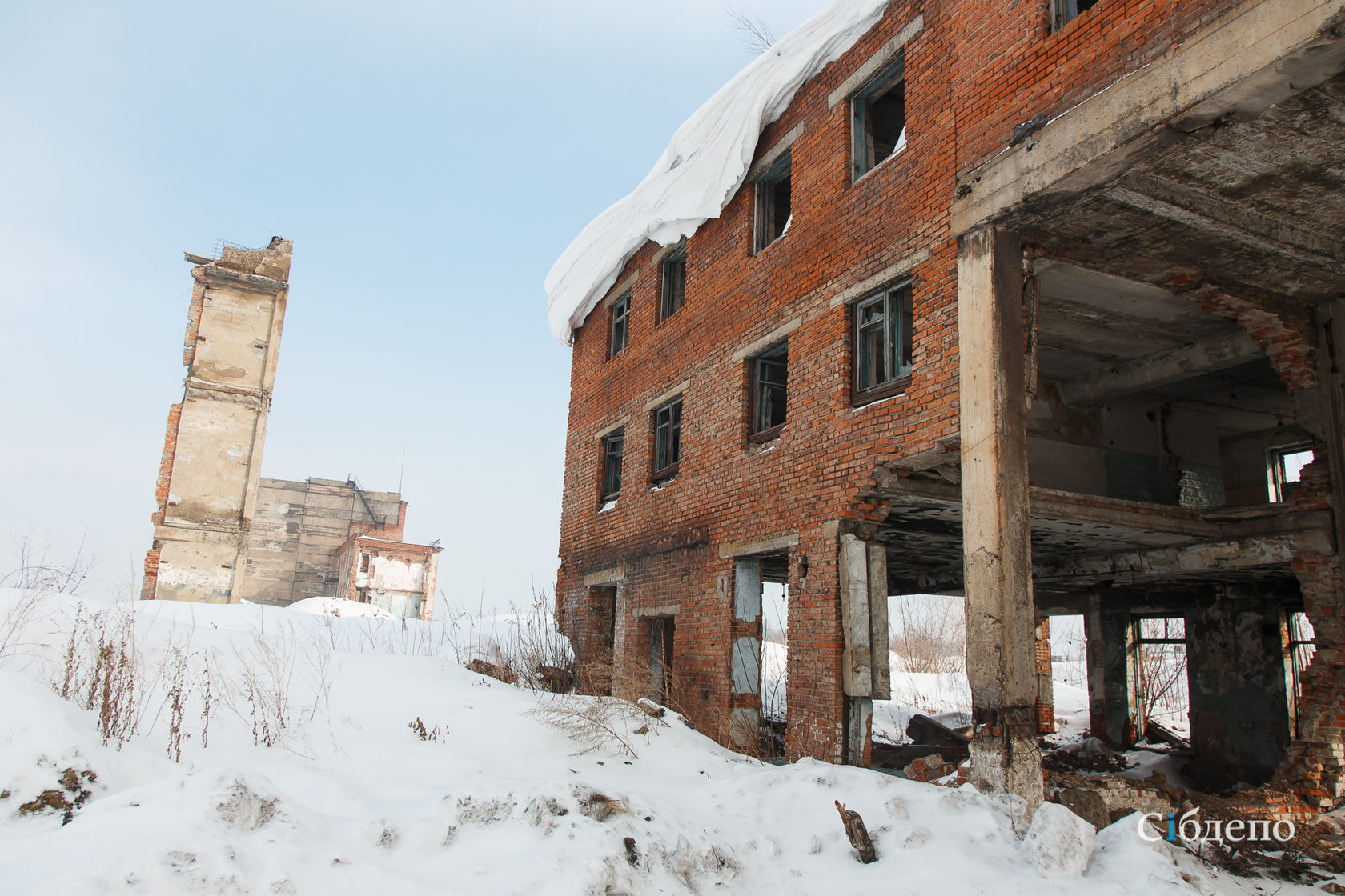 Заброшенные здания в Ленинске Кузнецком