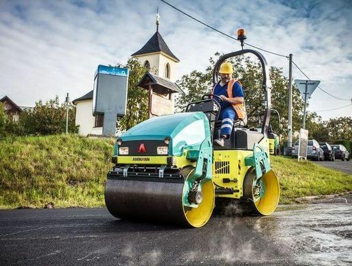 Асфальтирование катком AMMANN
