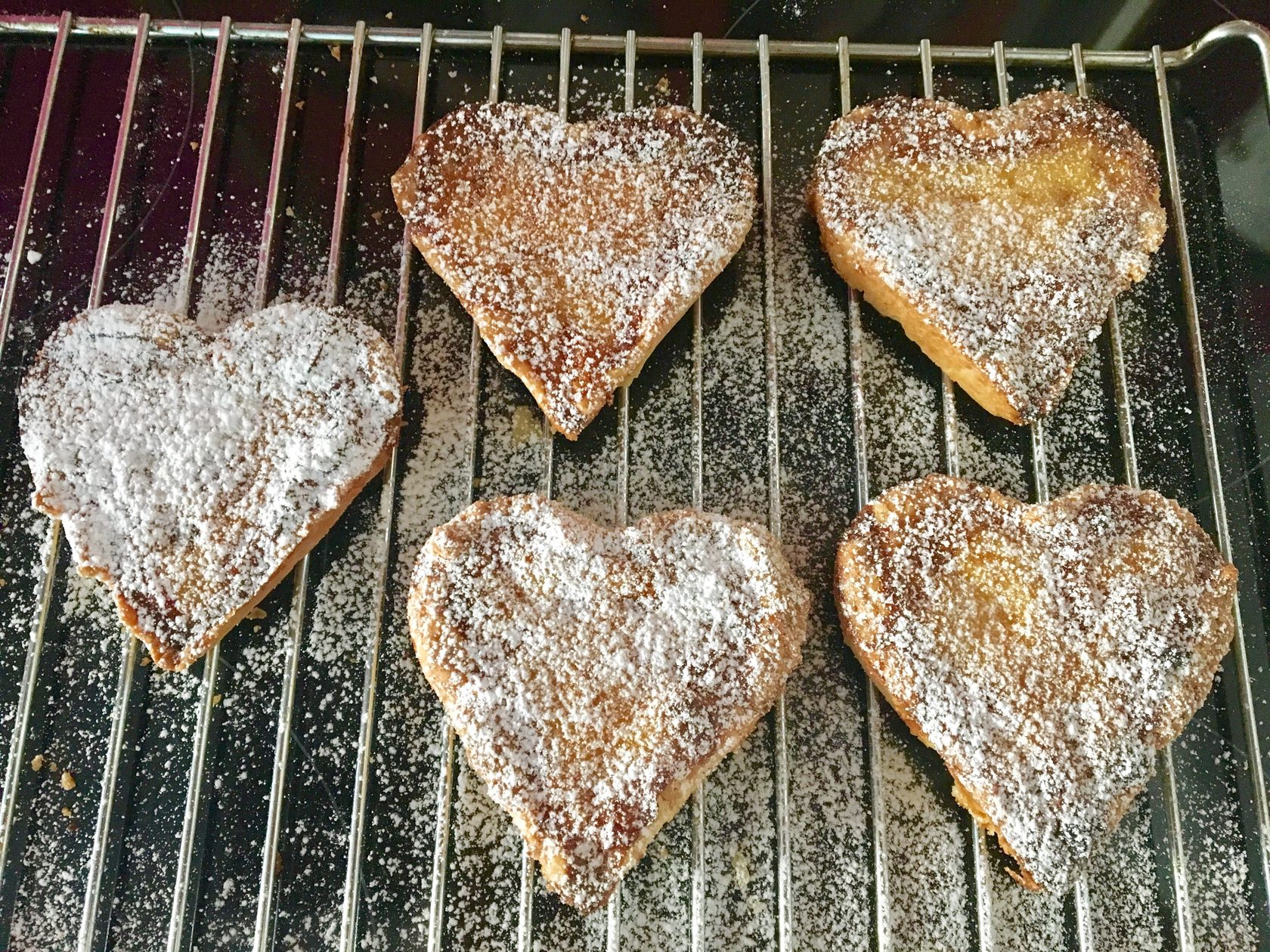 Печенье сердечки из слоеного теста
