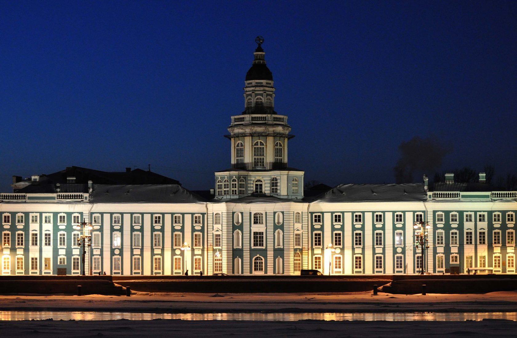 Музей Кунсткамера в Санкт-Петербурге