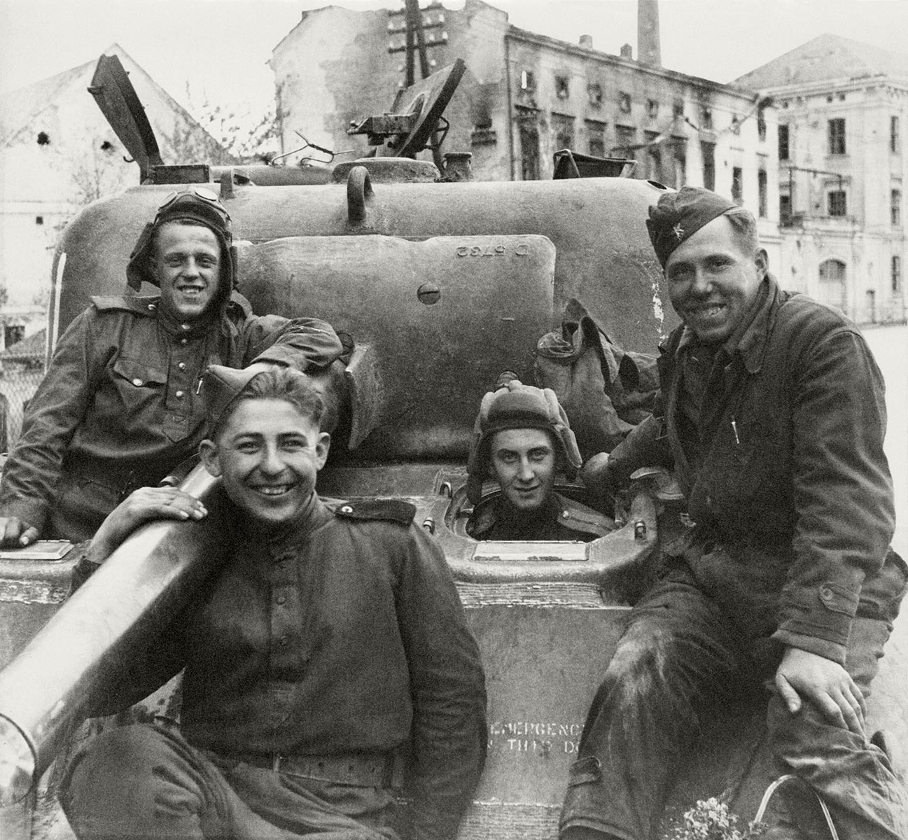 Советские танкисты 1941-1945