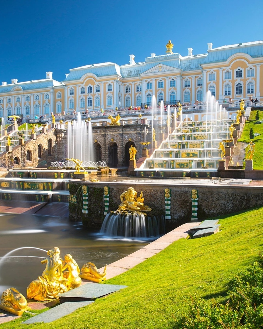 дворцы петербурга красивые