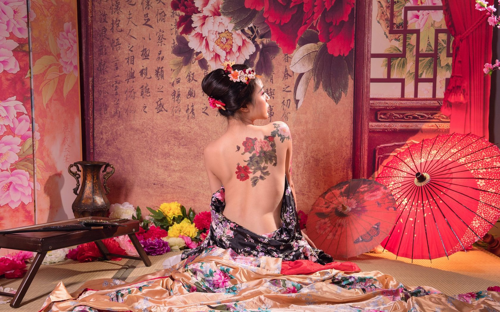 Китайский массаж и умелый секс от милой азиатки