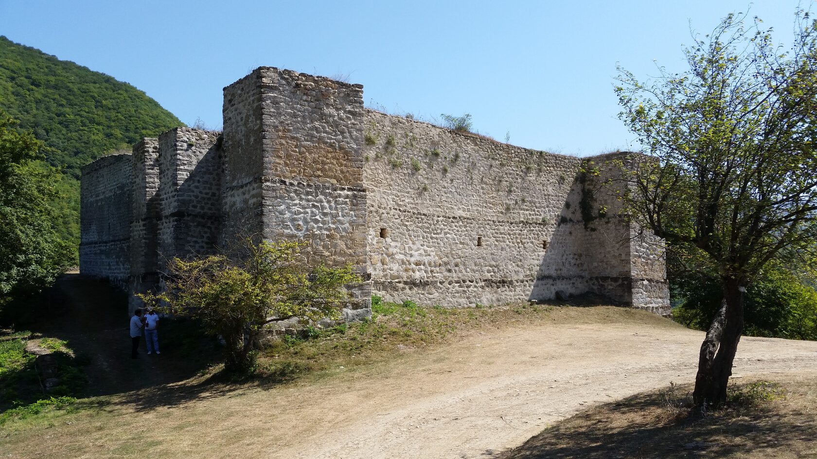 Крепость семи братьев и одной сестры Дагестан