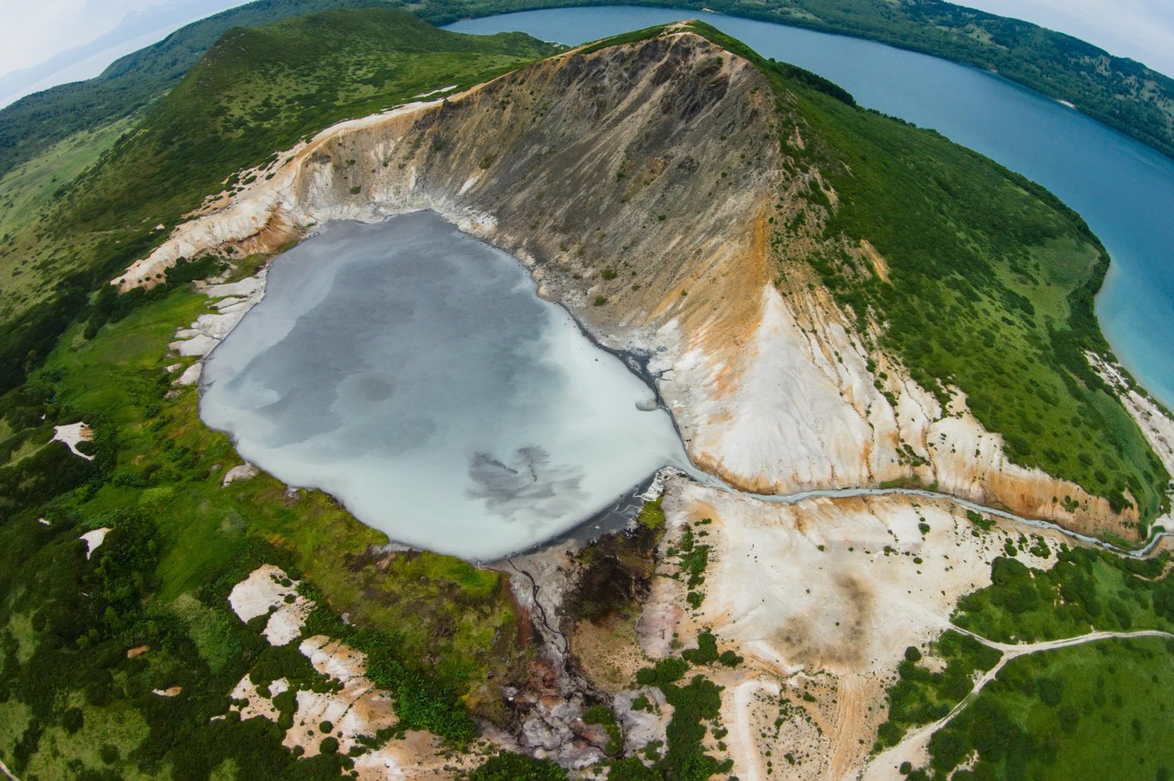 Остров Кунашир Курильский заповедник