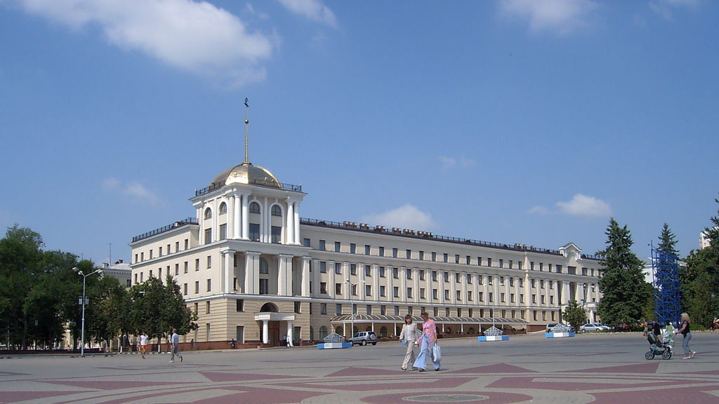 Площадь города. Соборная площадь Белгород. Центральная площадь Белгорода. Соборная площадь г. Белгорода. Достопримечательности Белгорода Соборная площадь.