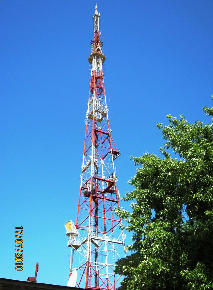 Башня в ростове на дону. Телебашня астрахань ночь. Ростовская телевышка. Ростовская телебашня ростов-на-дону. Башня в ростове на дону.