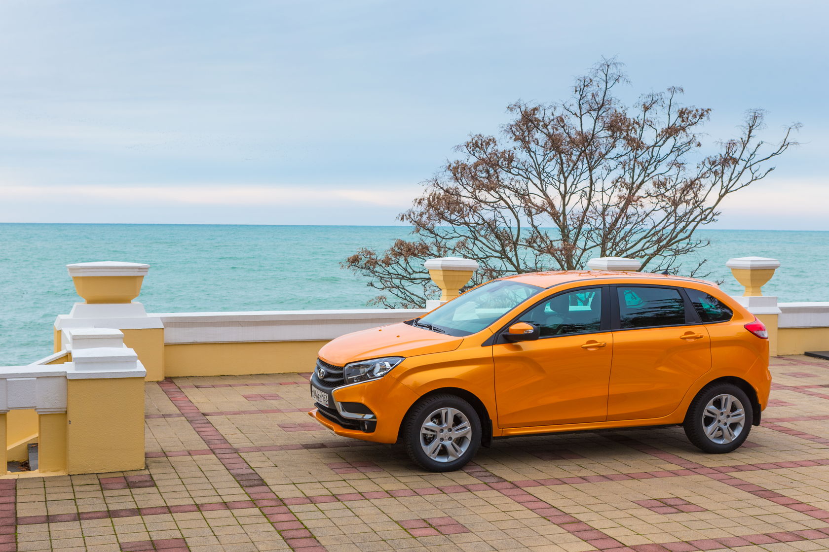 Bmw x6m оранжевая. Тиэмпо х оранжевые. Желто-оранжевый цвет. Оранжевый х. Бмв х6 оранжевая.