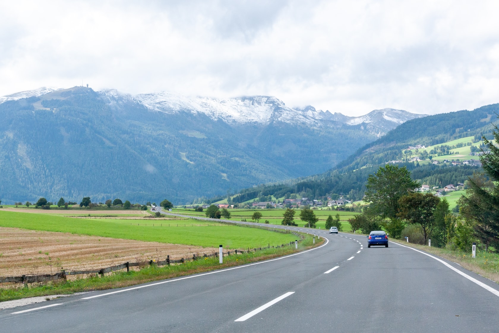 Your Guide to Traveling Around Austria with a Rental Car