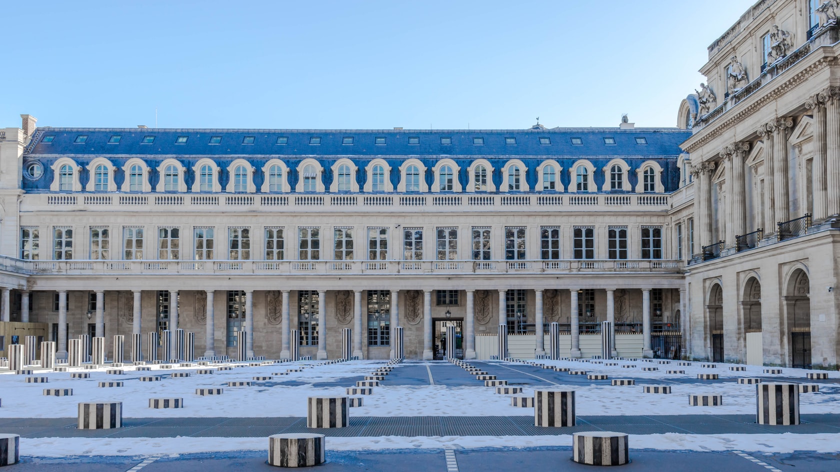 Clinique des Trois Soleils Roboticassisted rehabilitation in the Paris region Clinique des Trois Soleils Roboticassisted rehabilitation in the Paris region