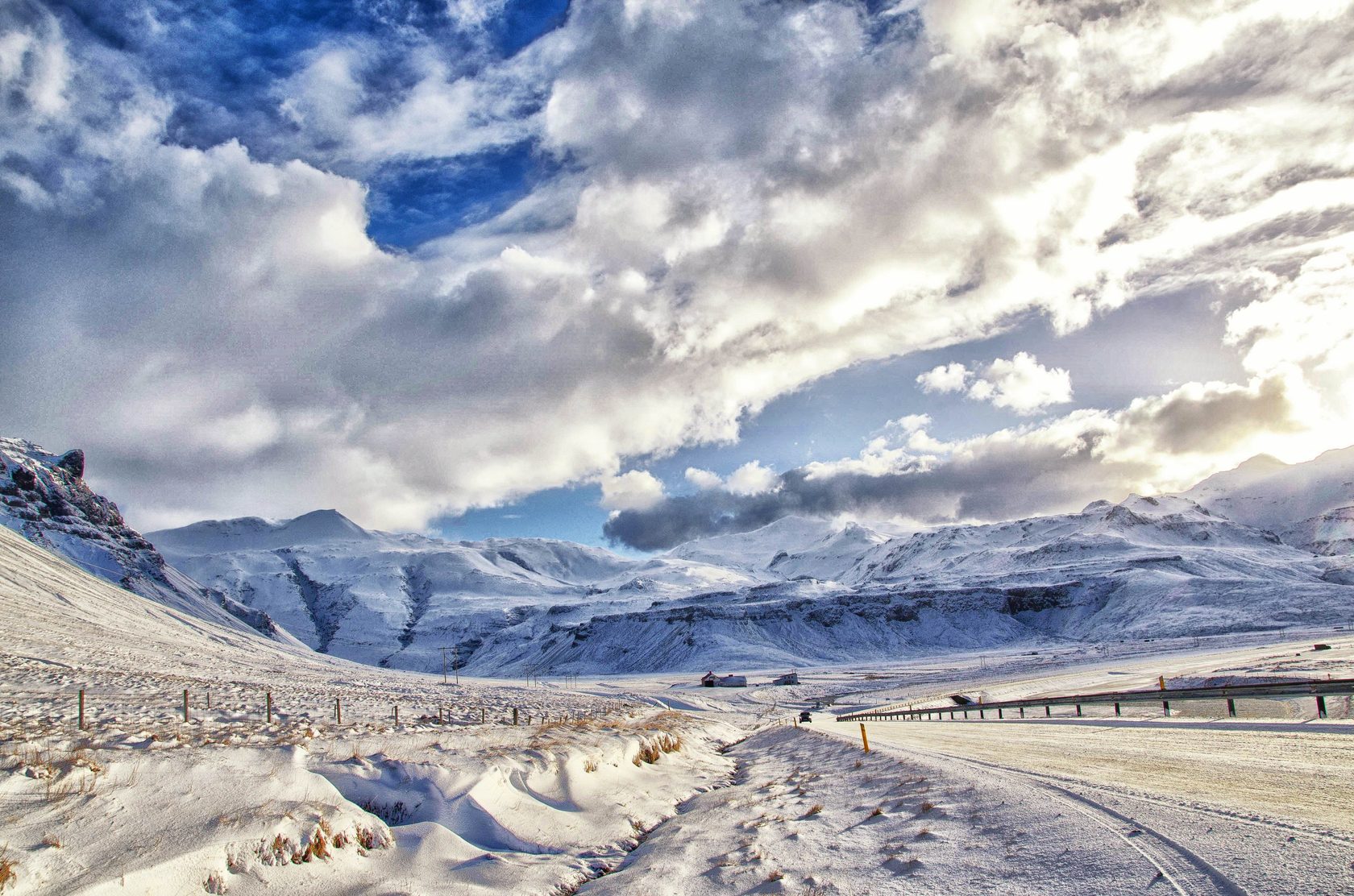 Какая на севере зима. Алакурттинская дорога небо горы снег. A lot of Snow with Mountain.