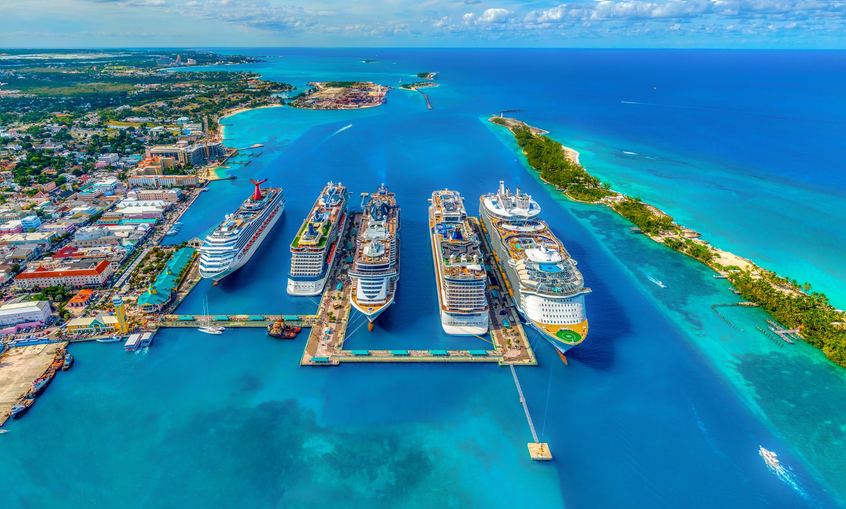Купить из заграницы. Багамы Нассау. Порт Нассау. Нассау Багамские острова порт. Нассау круизный лайнер.