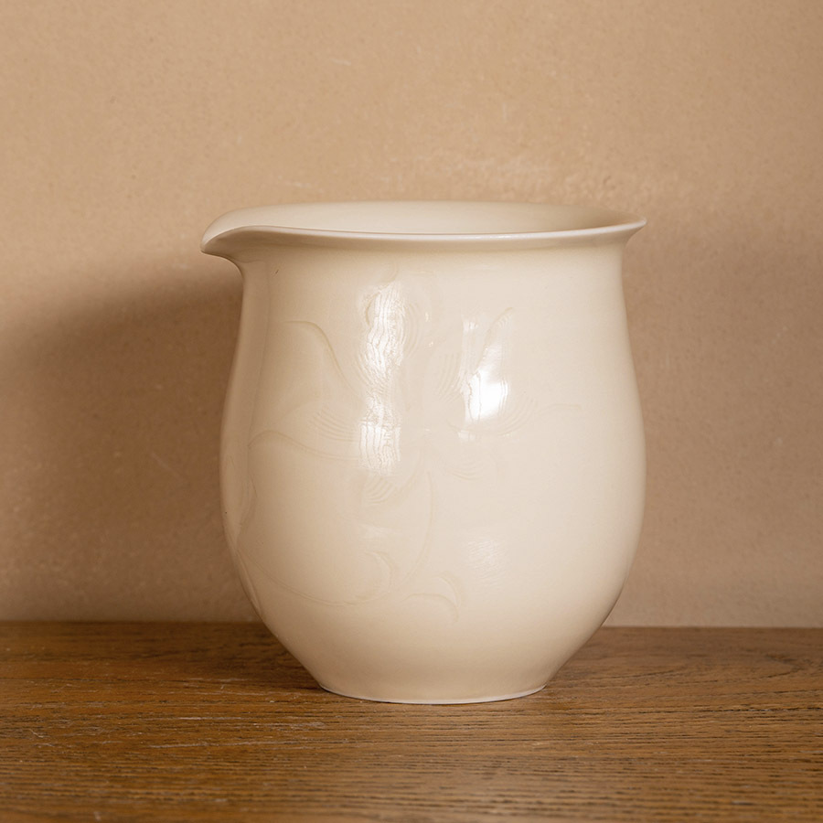 Гундаобэй сливник тонкий фарфор Дин Яо