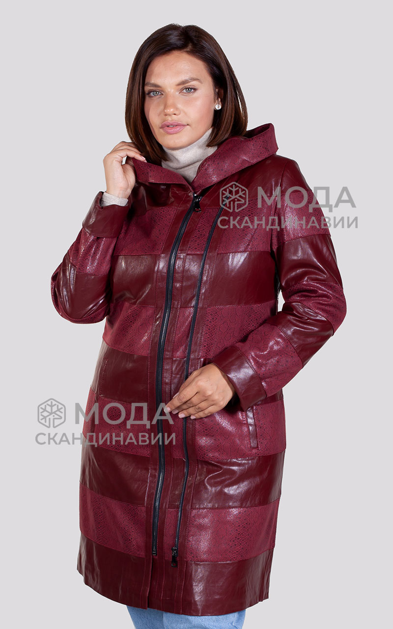 Удлиненный плащ с полосатым принтом