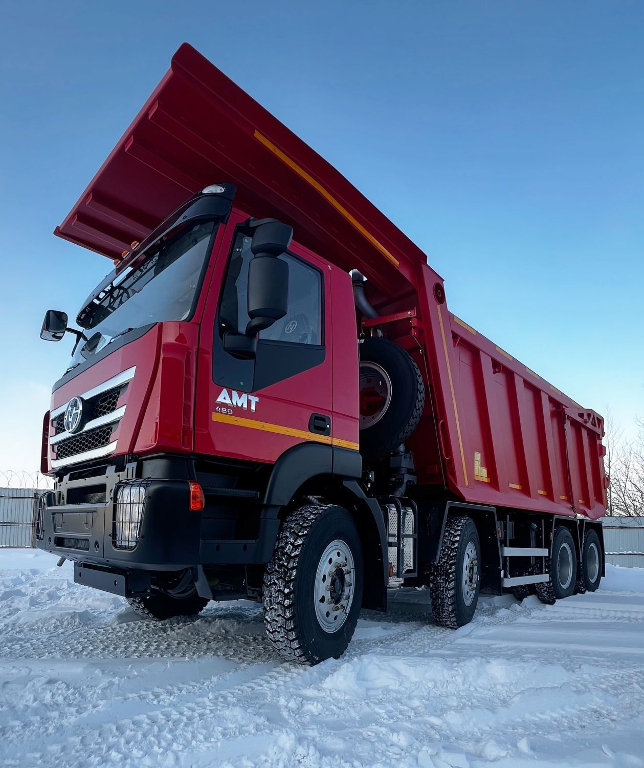 Самосвал карьерный «AMT 752901» 8х4