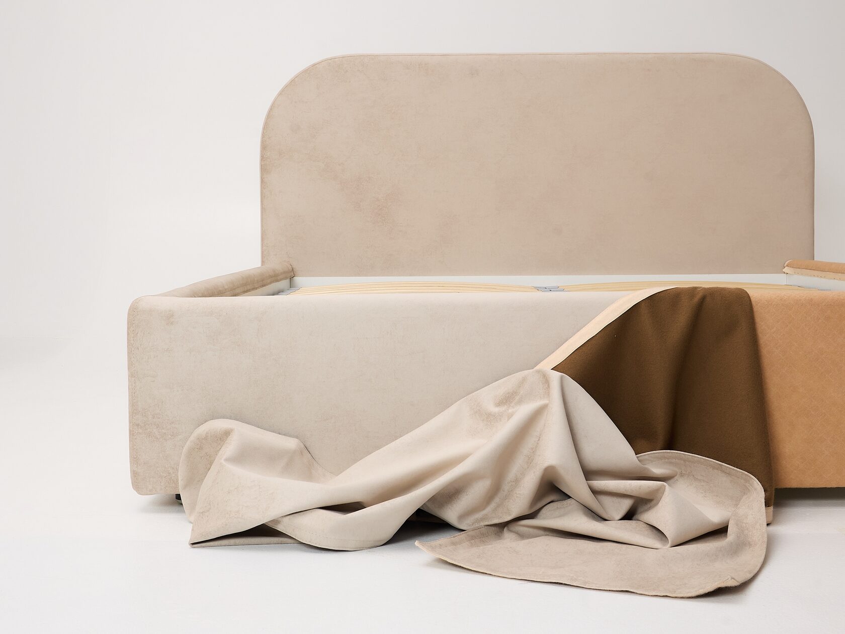 Съёмные чехлы обивки кровати