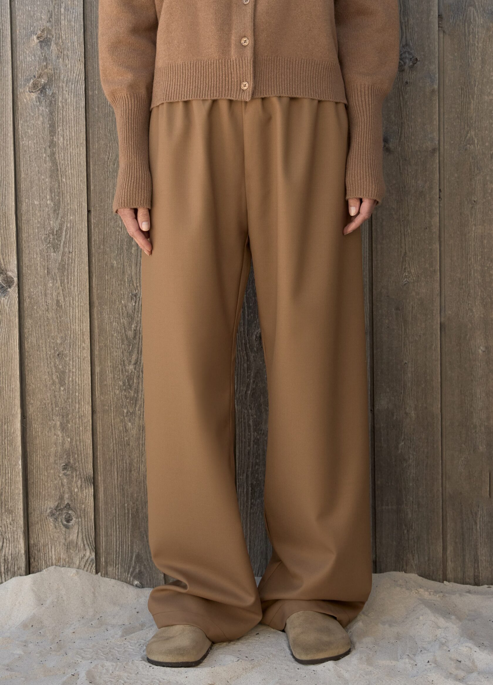 

Брюки на резинке Comfort fit из итальянской шерсти - Песочные, Camel;песочный