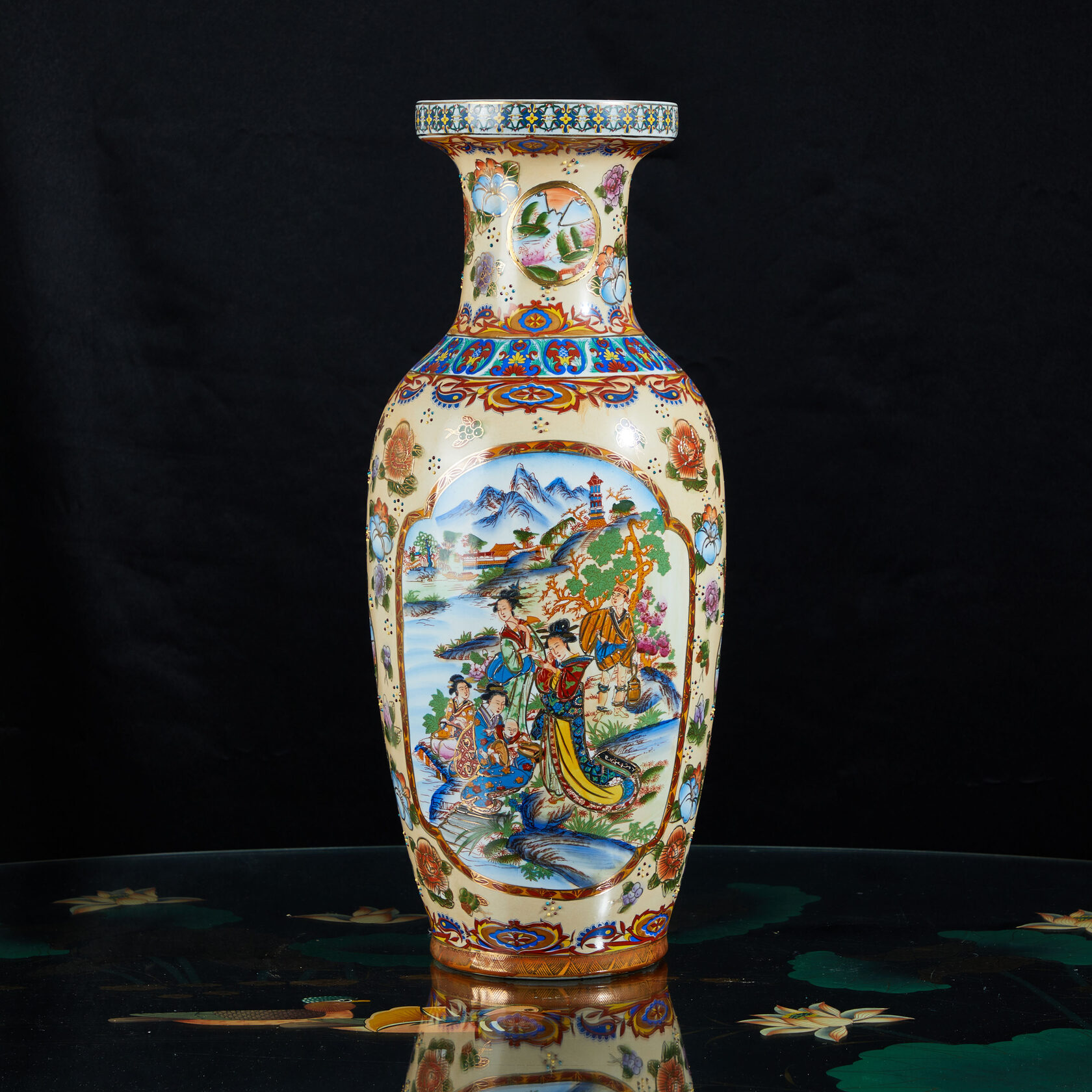 Ваза винтаж. Винтажные вазы для цветов. Винтажная ваза. Старинные вазы с цветами. Винтажные вазы для цветов.