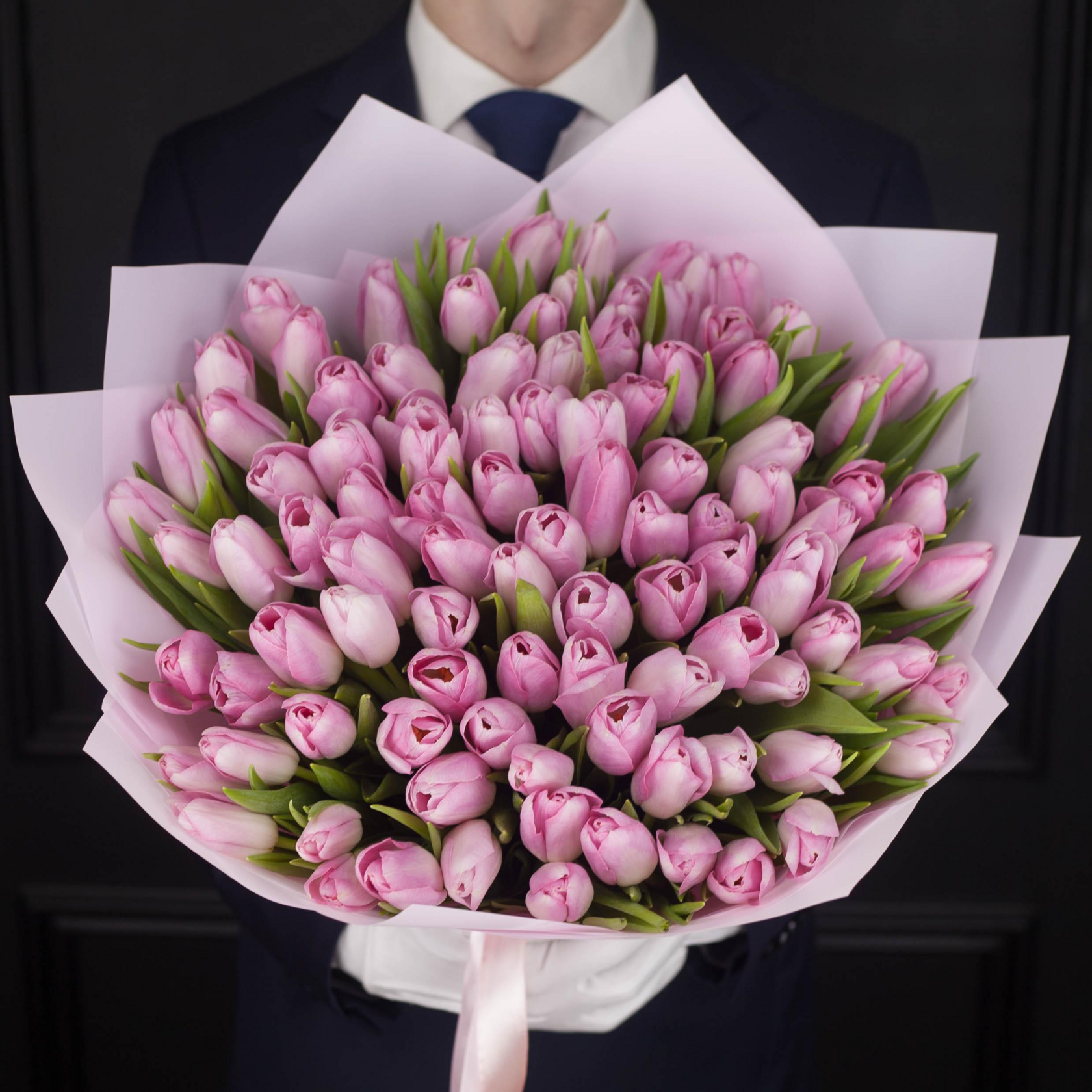 Где купить тюльпаны в москве. Бело розовые тюльпаны.