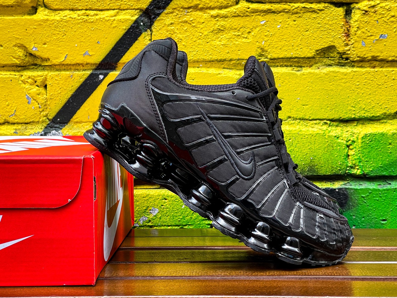 nike-shox-tl-all-black-nike
