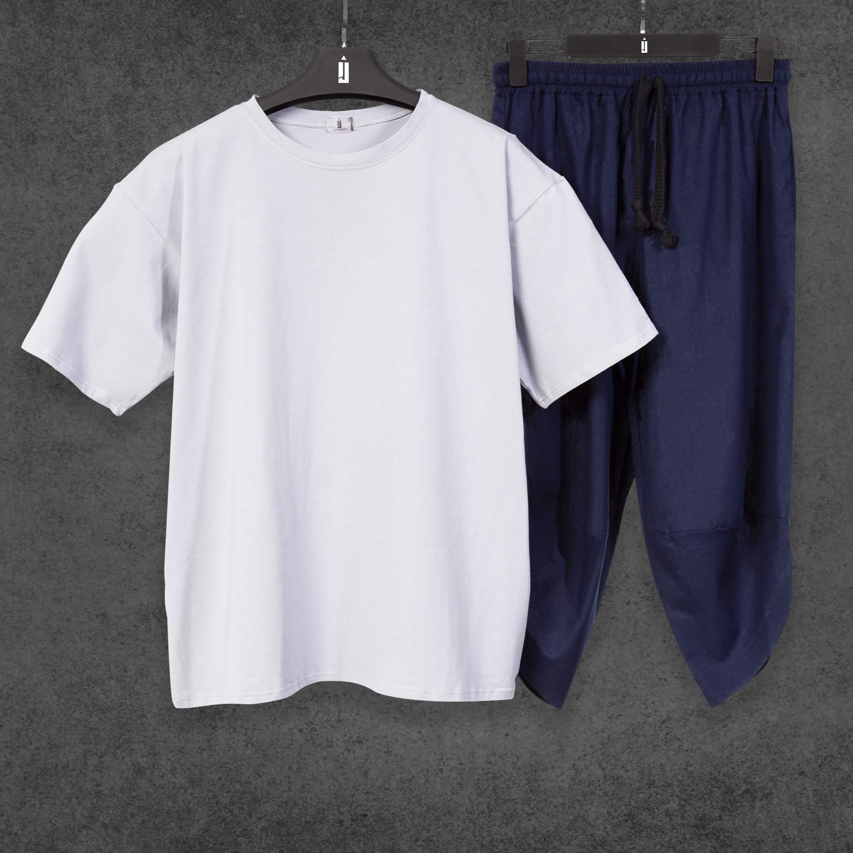 Комплект на лето из футболки и шорт Кои