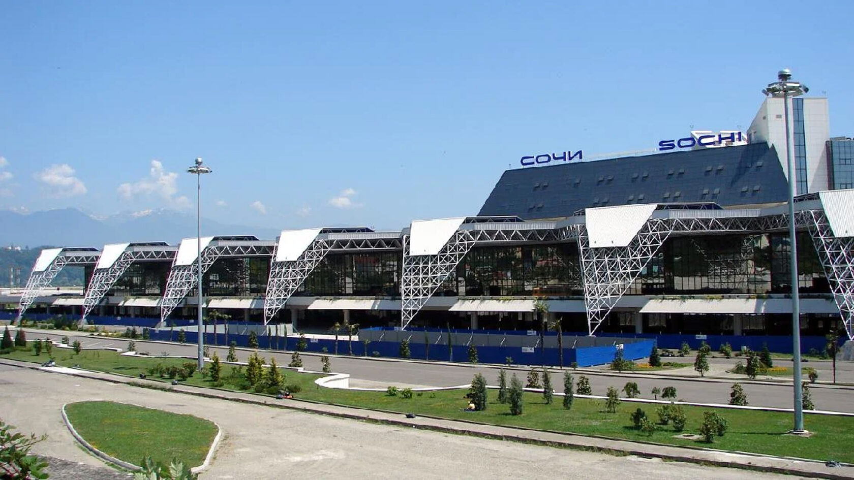 Международный аэропорт сочи (адлер). Адлер (сочи)аэропорт аэропорт. Территория аэропорта сочи. Аэропорт сочи адлер. Сочи 2023 аэропорт.