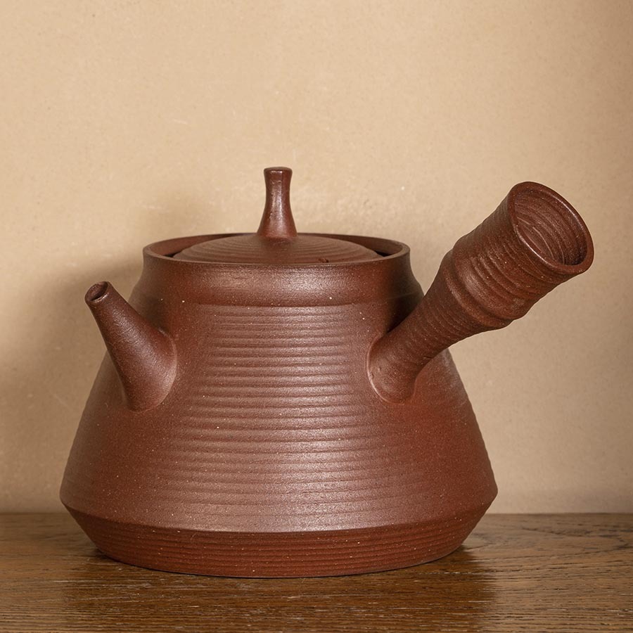 Чайник для кипячения воды чаочжоуский из бурой глины для правой руки