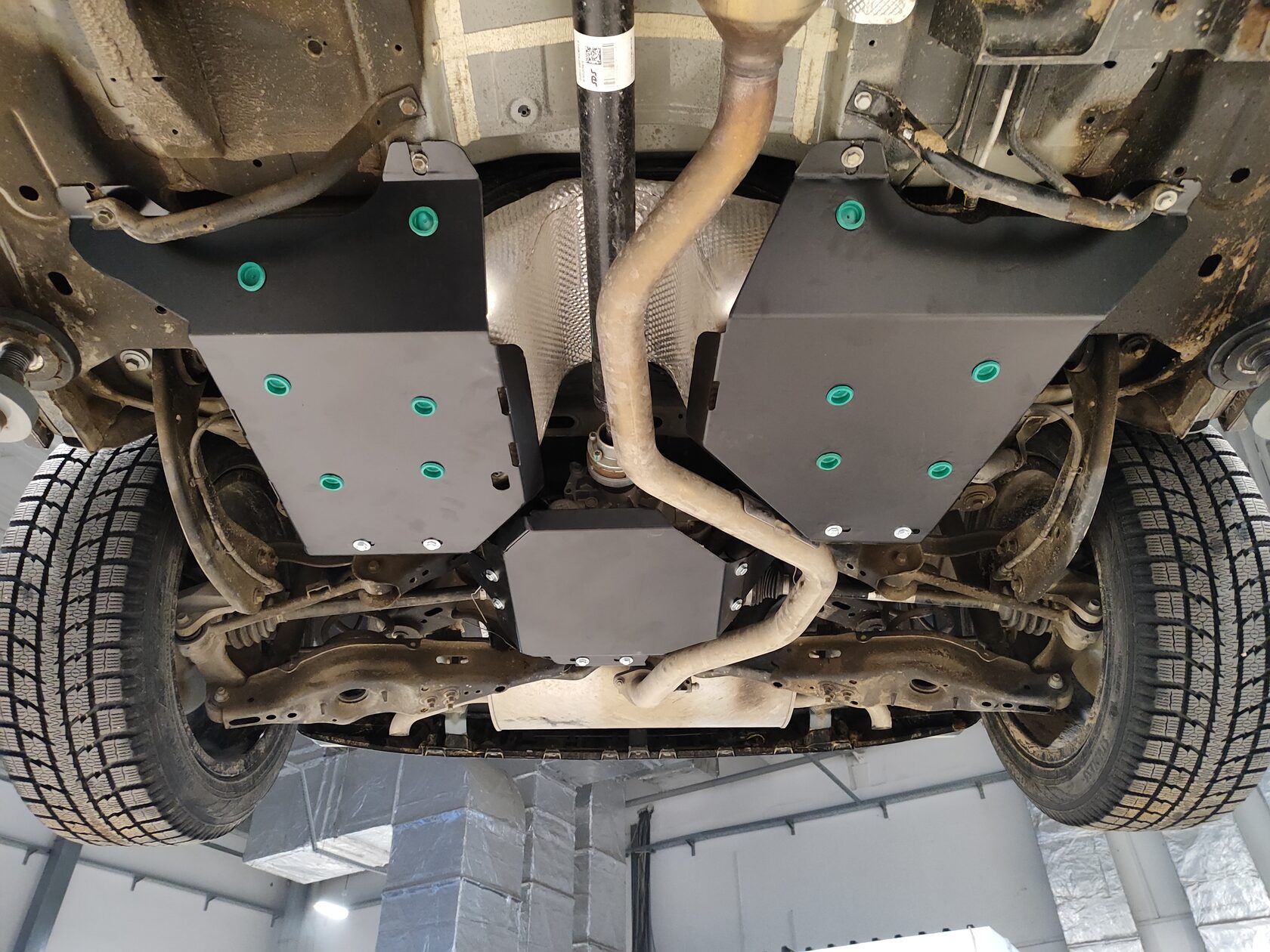 HAVAL F7 НОВЫЙ 2024 (2-е поколение) Защита топливного бака 2 части - HAVAL