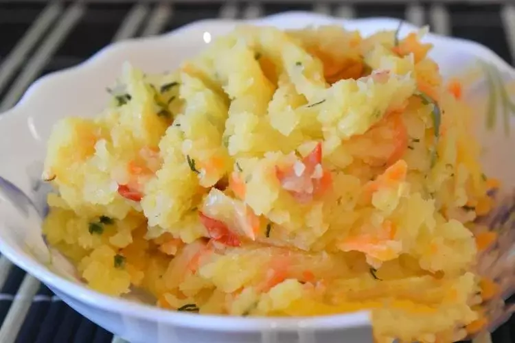 Толченый картофель с овощами