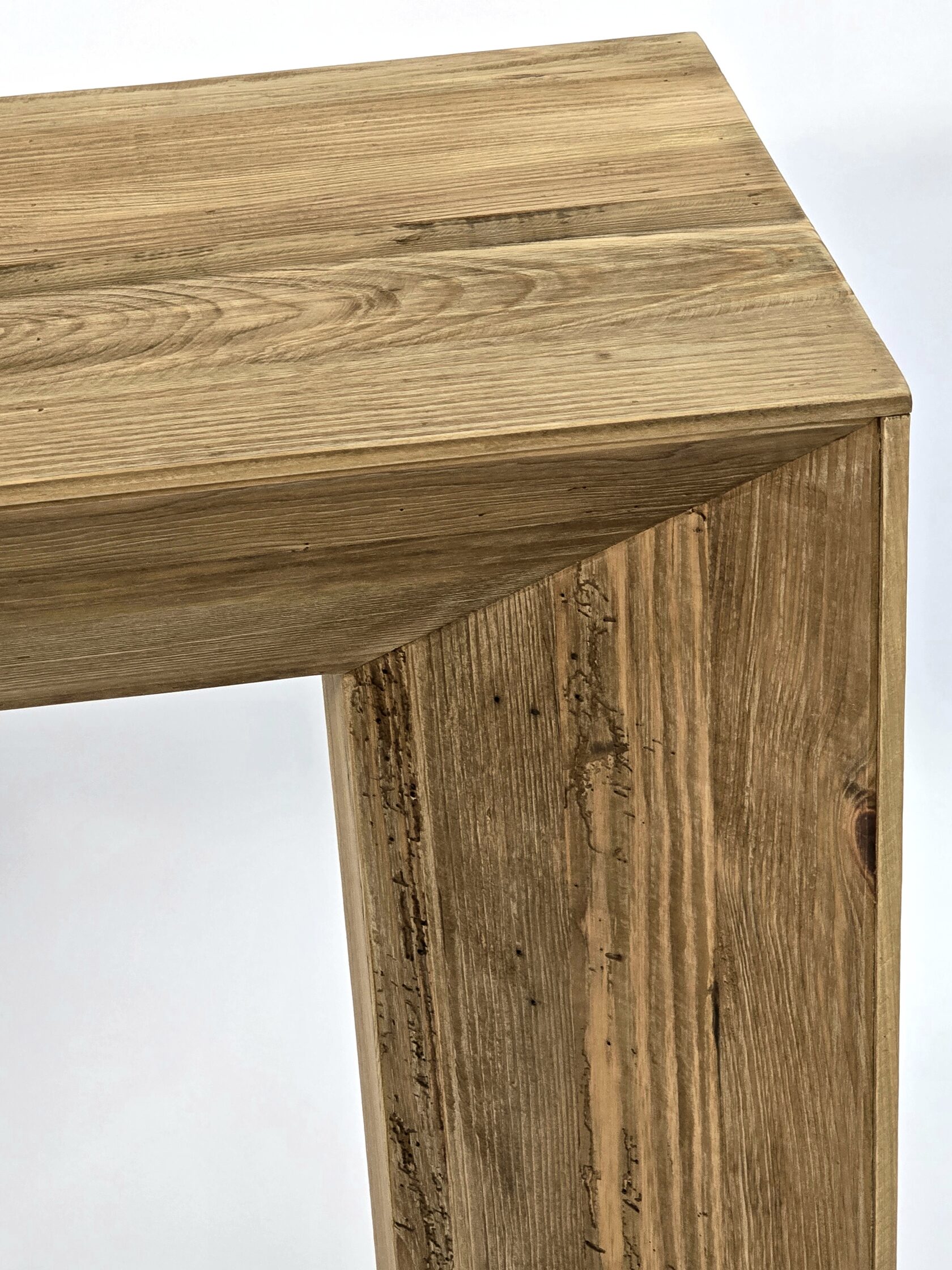 Консоль Miranda&Serena