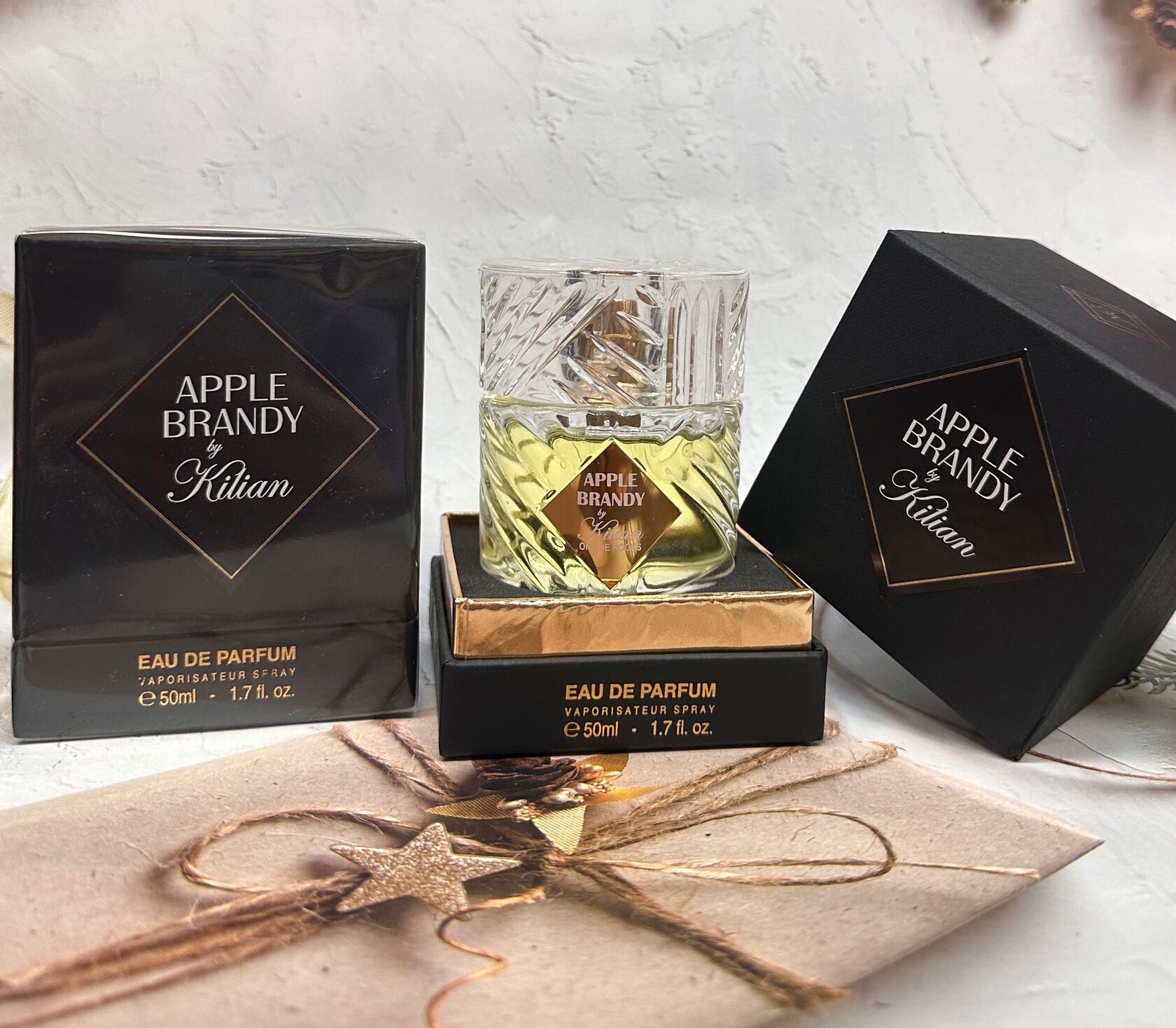 Kilian lheure verte. Apple brandy on the rocks by kilian. Kilian apple brandy. Kilian - apple brandy on the rocks 50 ml. Killian apple brandy.