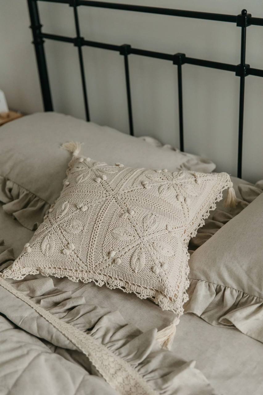 Вязаная наволочка «Флория»