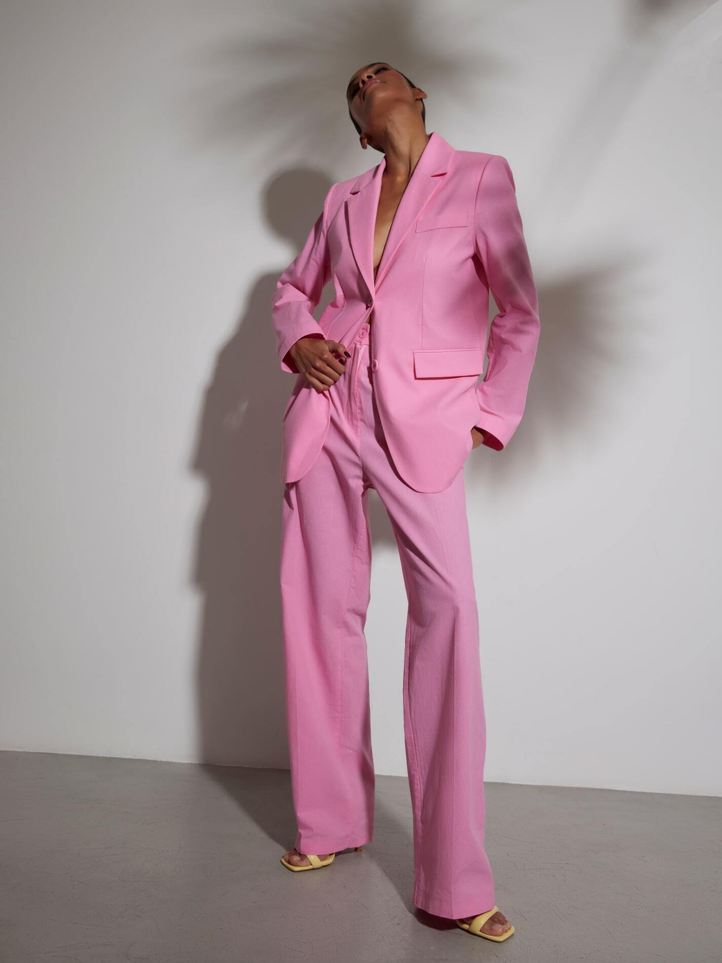 Прямые брюки изо льна