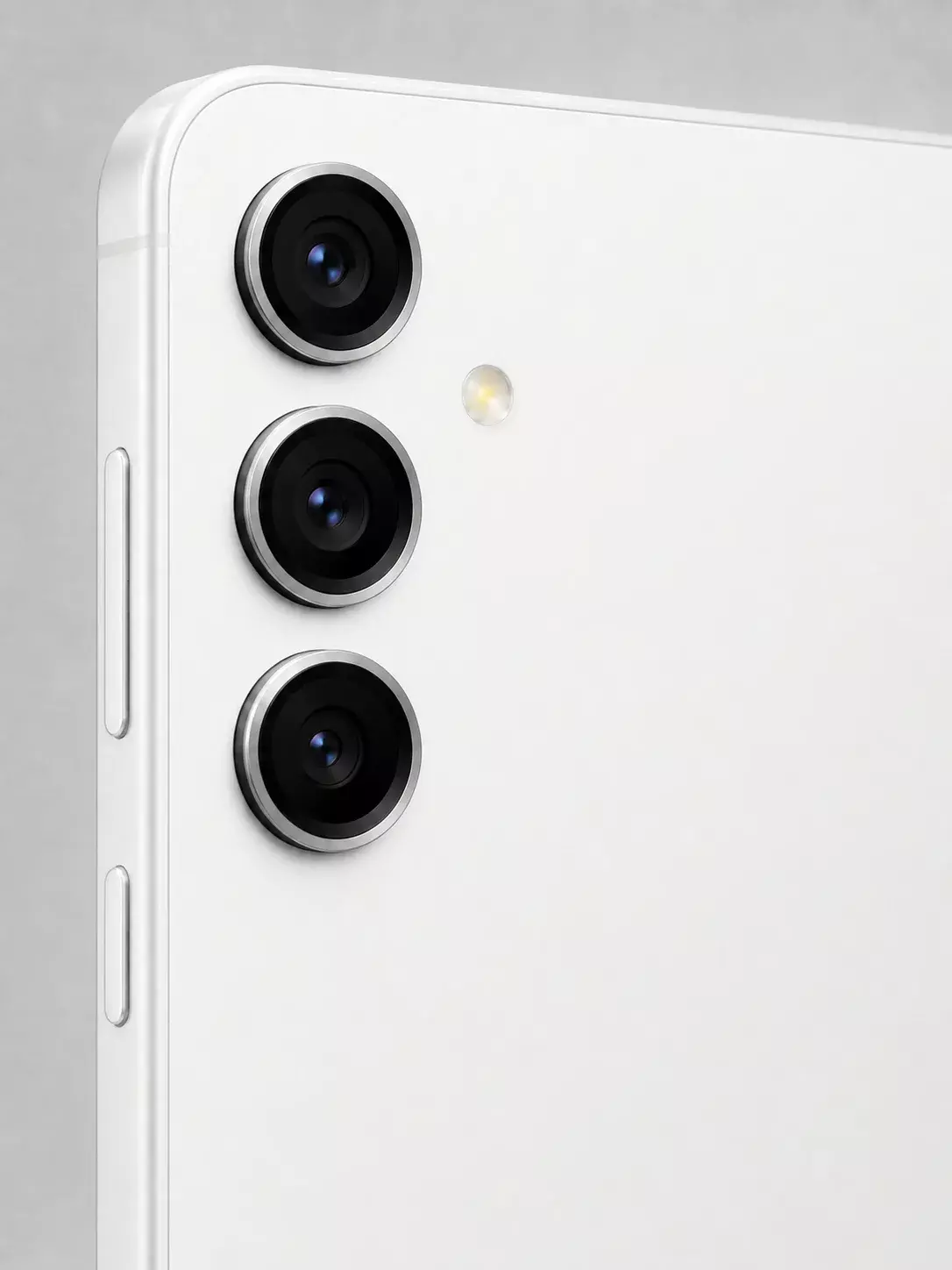 Samsung Galaxy S25 FE — фото 2