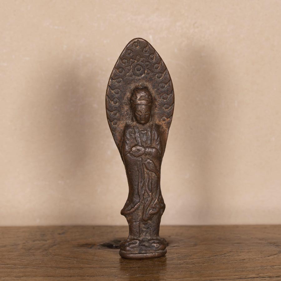 Старинная бронзовая буддийская статуэтка