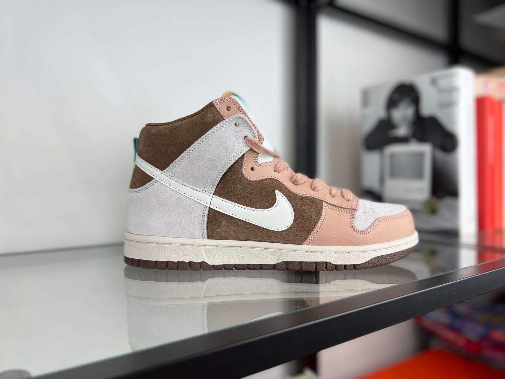 nike light chocolate