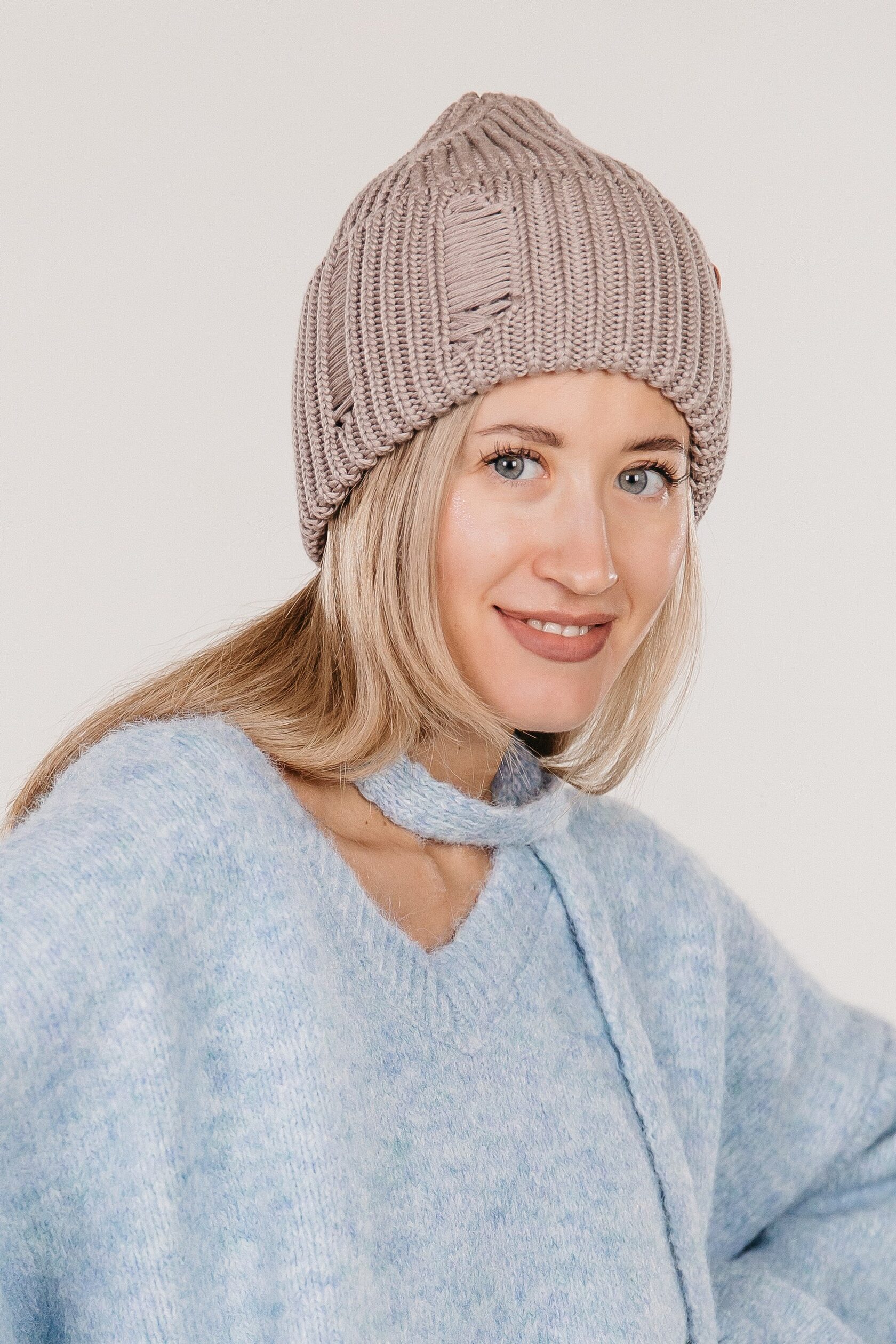 Шапка «KNITTING BALANCE»