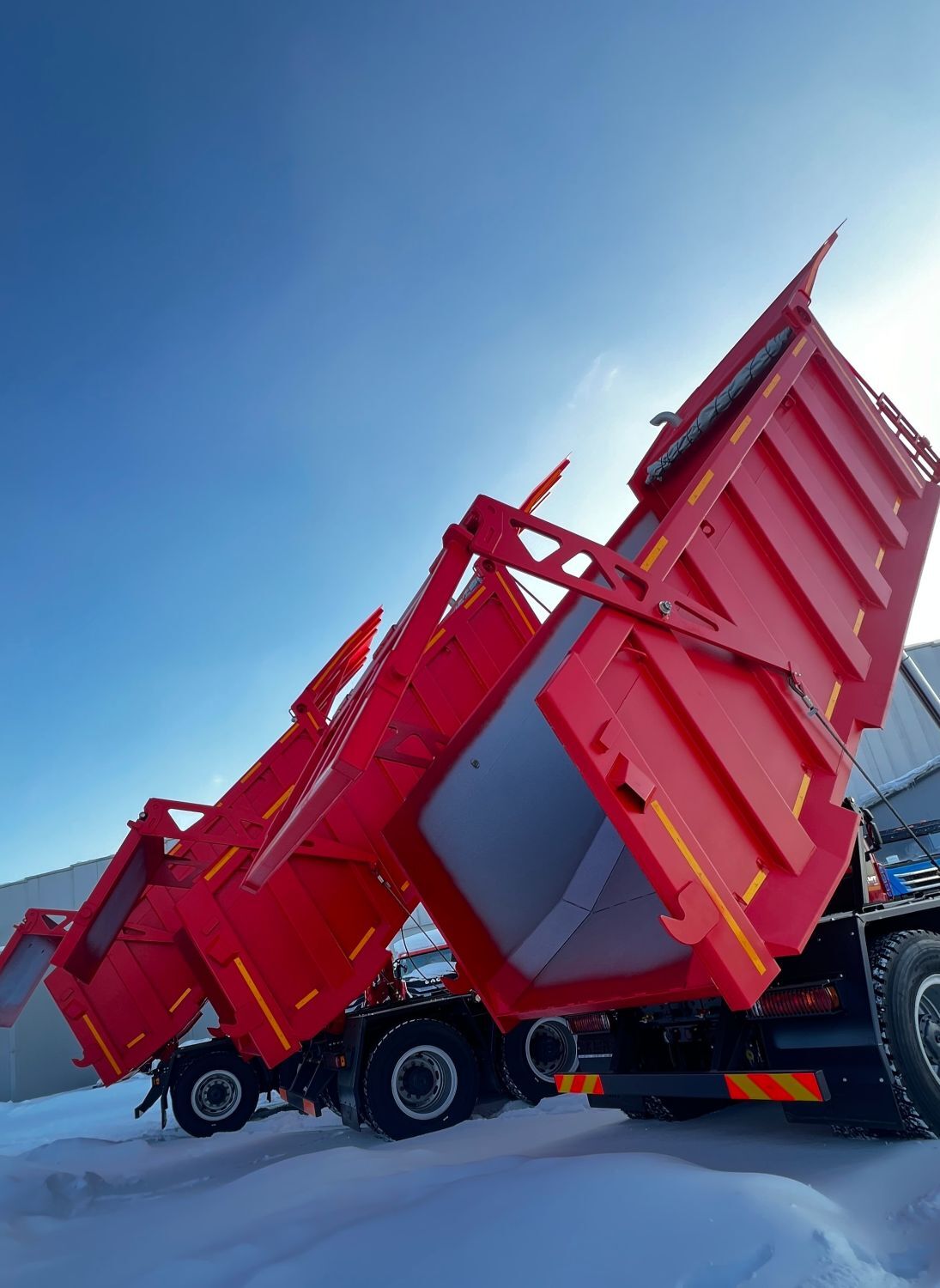 Самосвал карьерный «AMT 752901» 8х4
